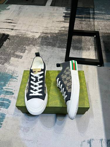 Picture of Gucci Shoes Men _SKUfw140309309fw